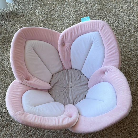 Blooming Baby Lotus Baby Bath Seat EUC - Picture 2 of 3